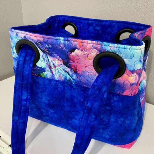 BEEDEN GROMMET DESIGN BAG